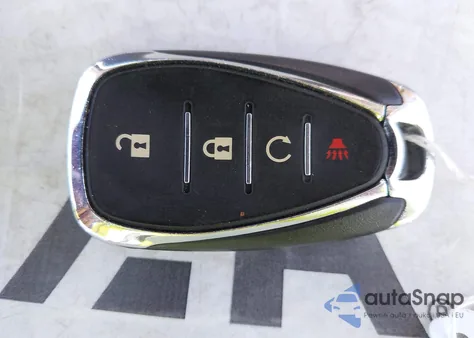 2021 Chevrolet Trax Awd Lt z USA, uszkodzony, nr VIN KL7CJPSB7MB351819